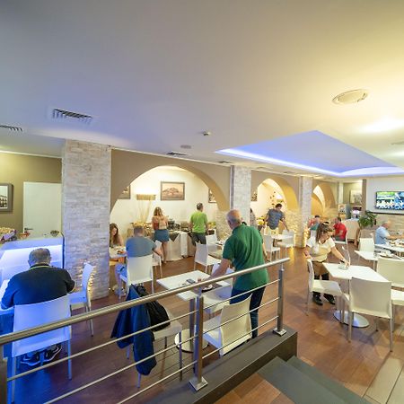 Ibis Styles Palermo Cristal Hotel Exterior foto