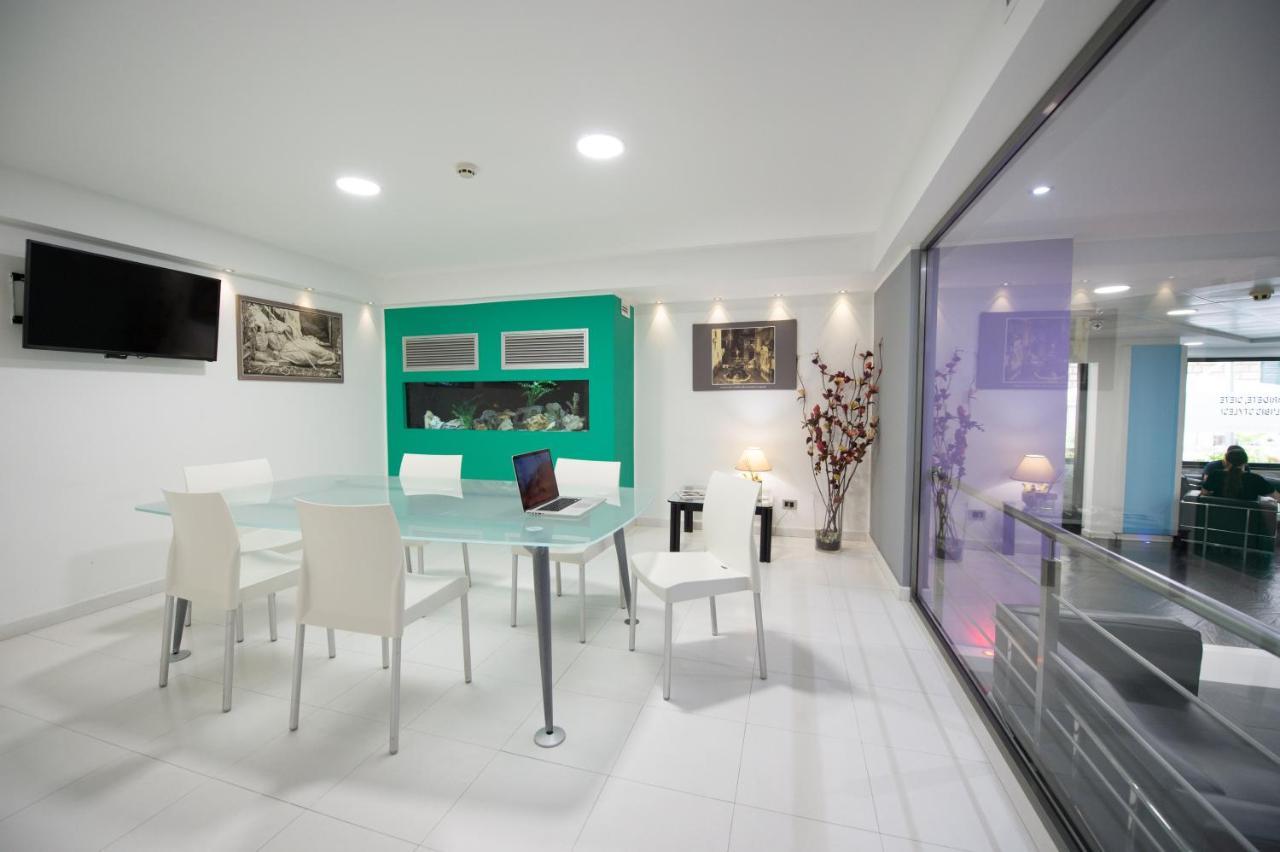Ibis Styles Palermo Cristal Hotel Exterior foto